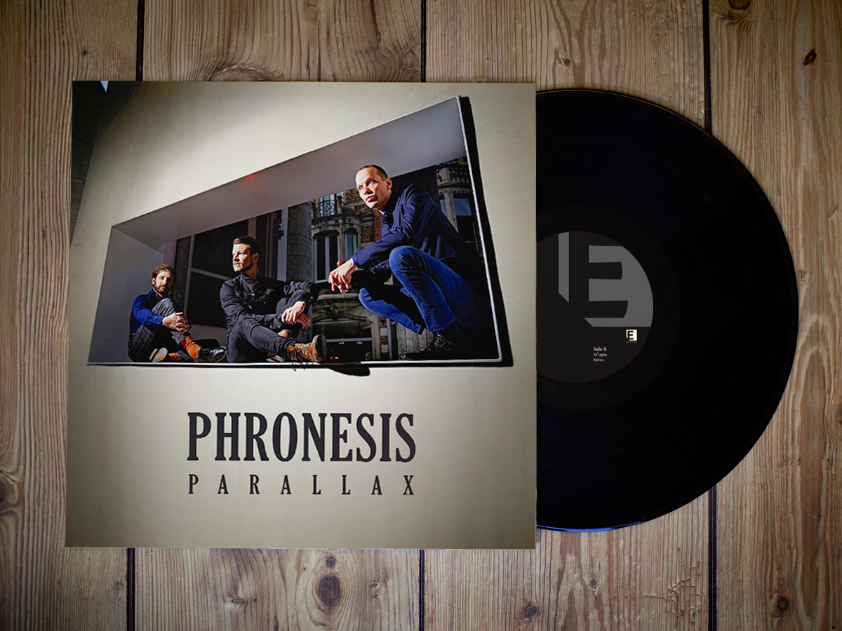 Albumcover voor Brits/Scandinavische jazzgroep 'Phronesis'. 
